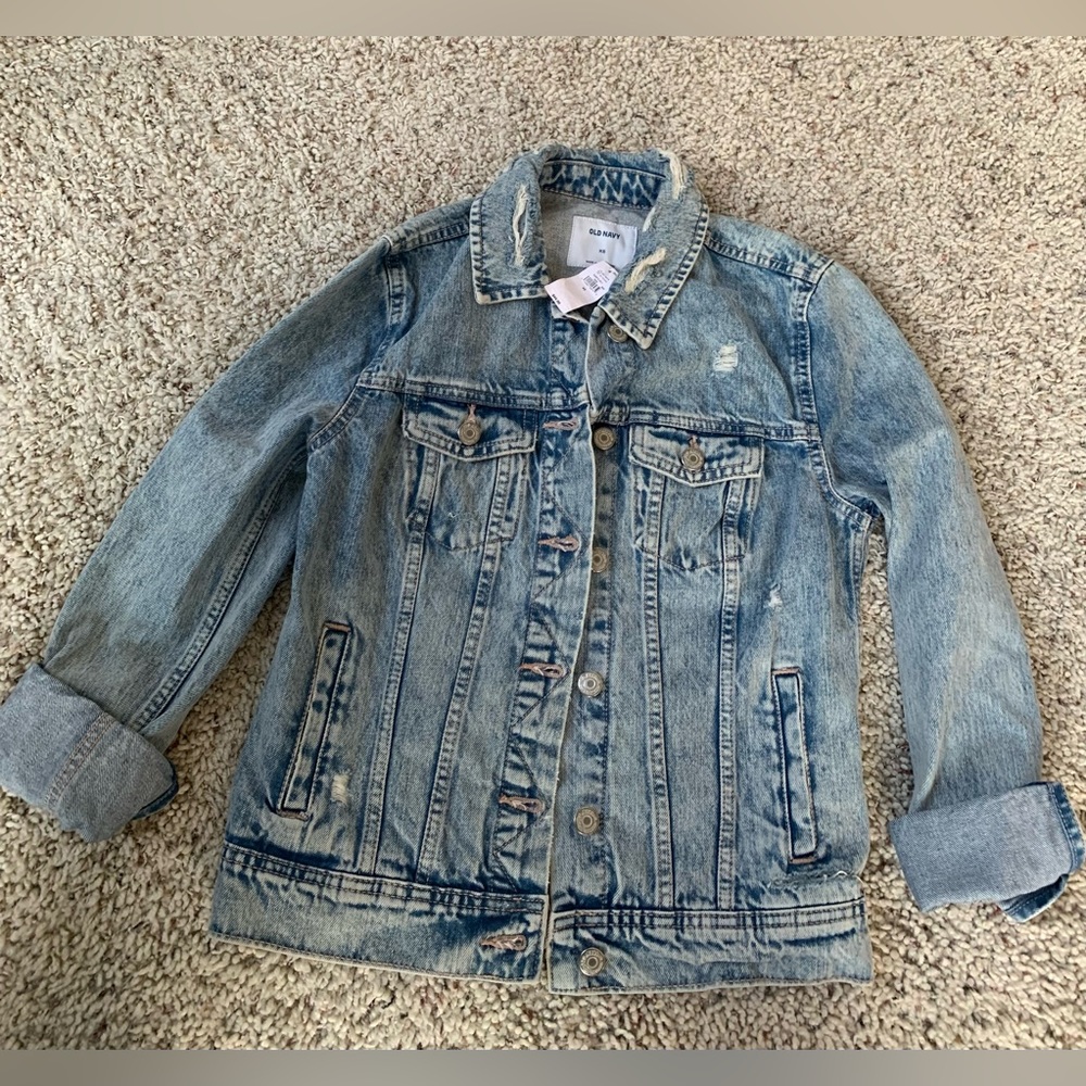 NWT Old Navy Women’s Distress Denim Jacket XS